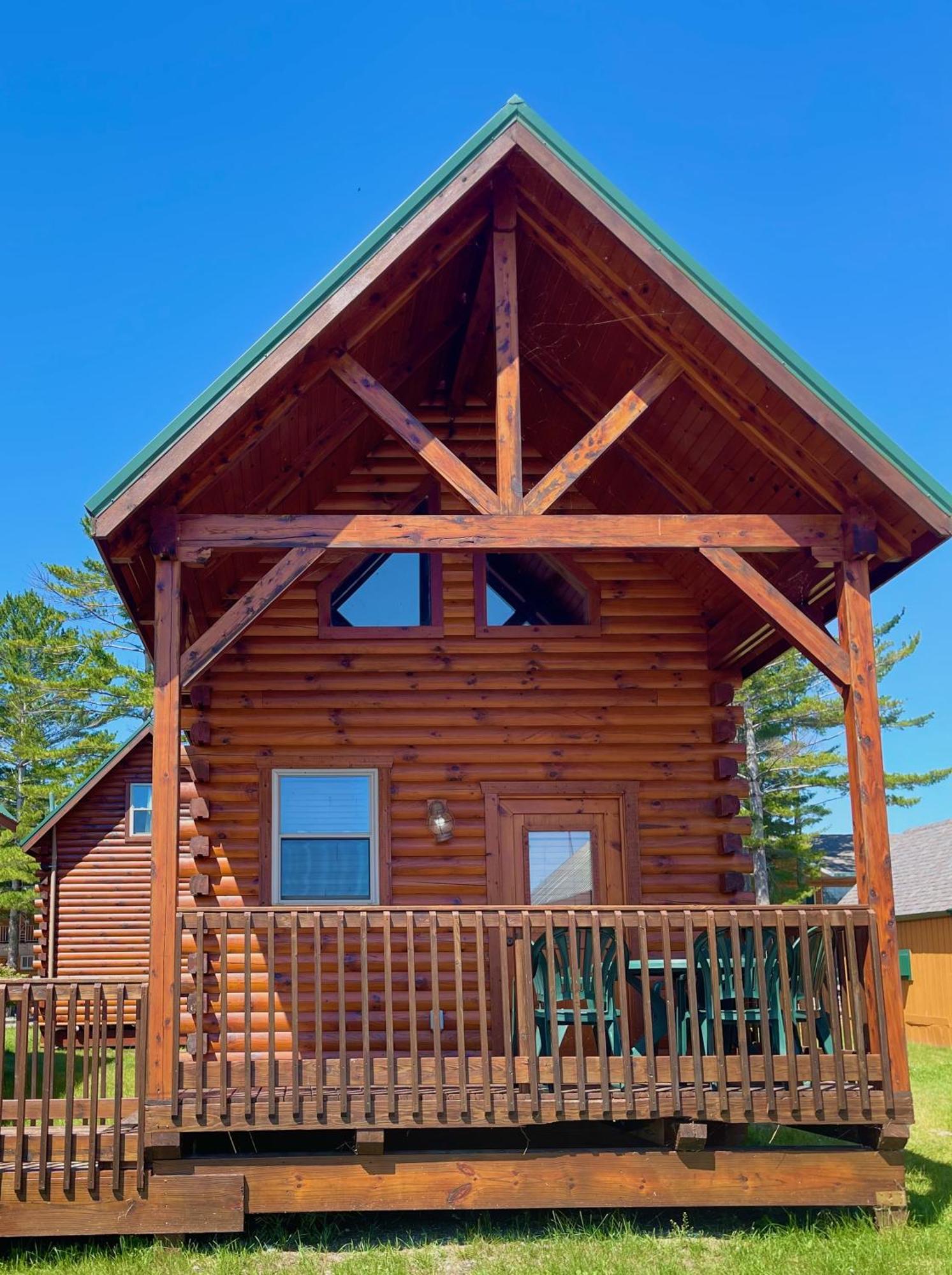 Cabins Of Mackinac & Lodge Mackinaw Stadt Exterior foto