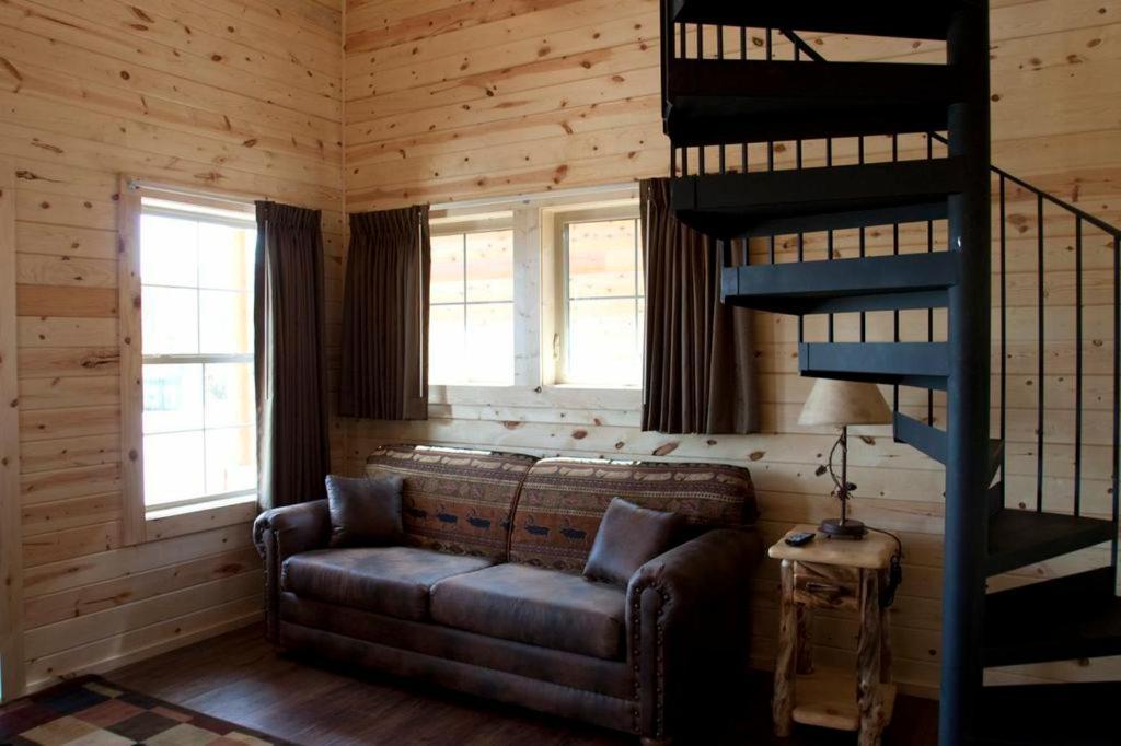 Cabins Of Mackinac & Lodge Mackinaw Stadt Exterior foto